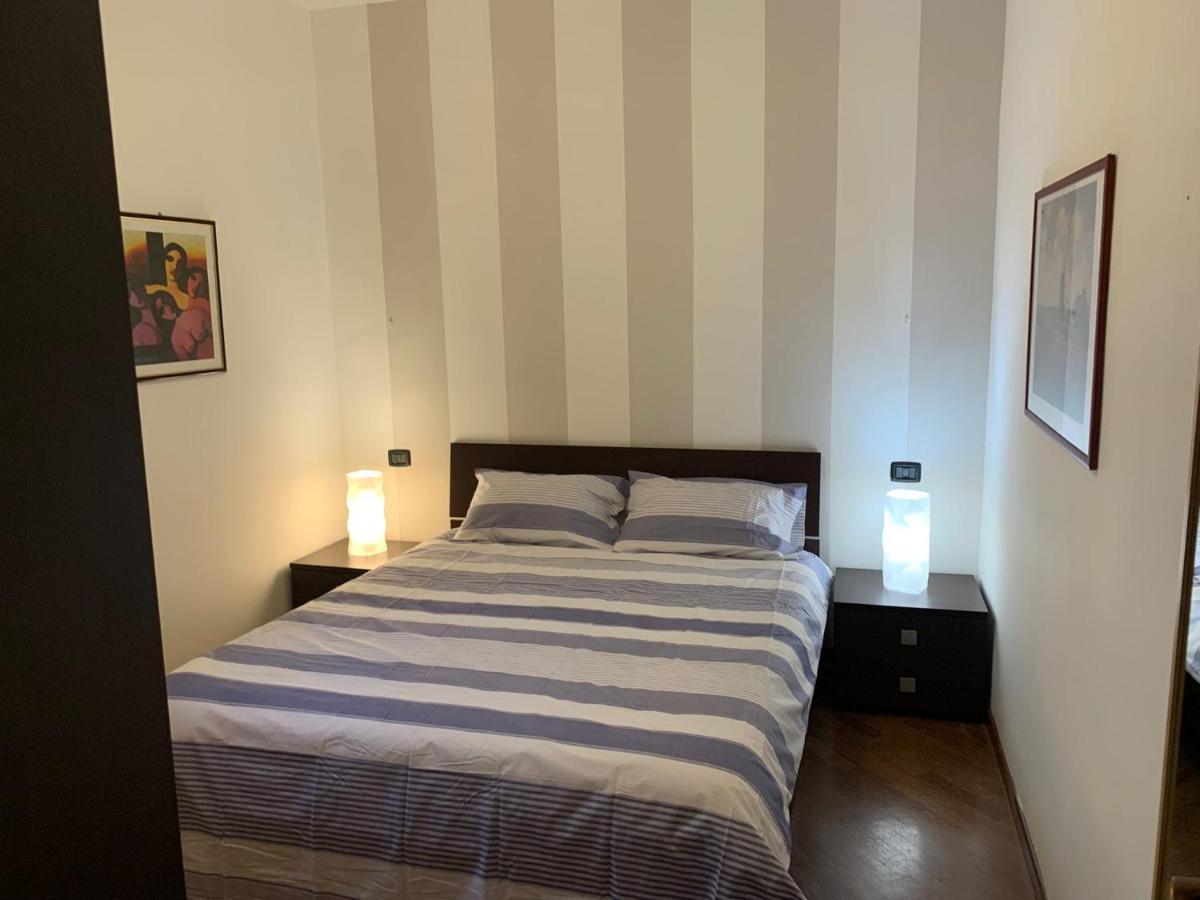 Piazza Volta Apartment Комо Екстер'єр фото